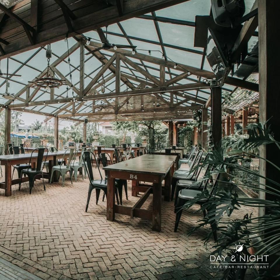 Nipa Garden Hotel Szuratthani Kültér fotó