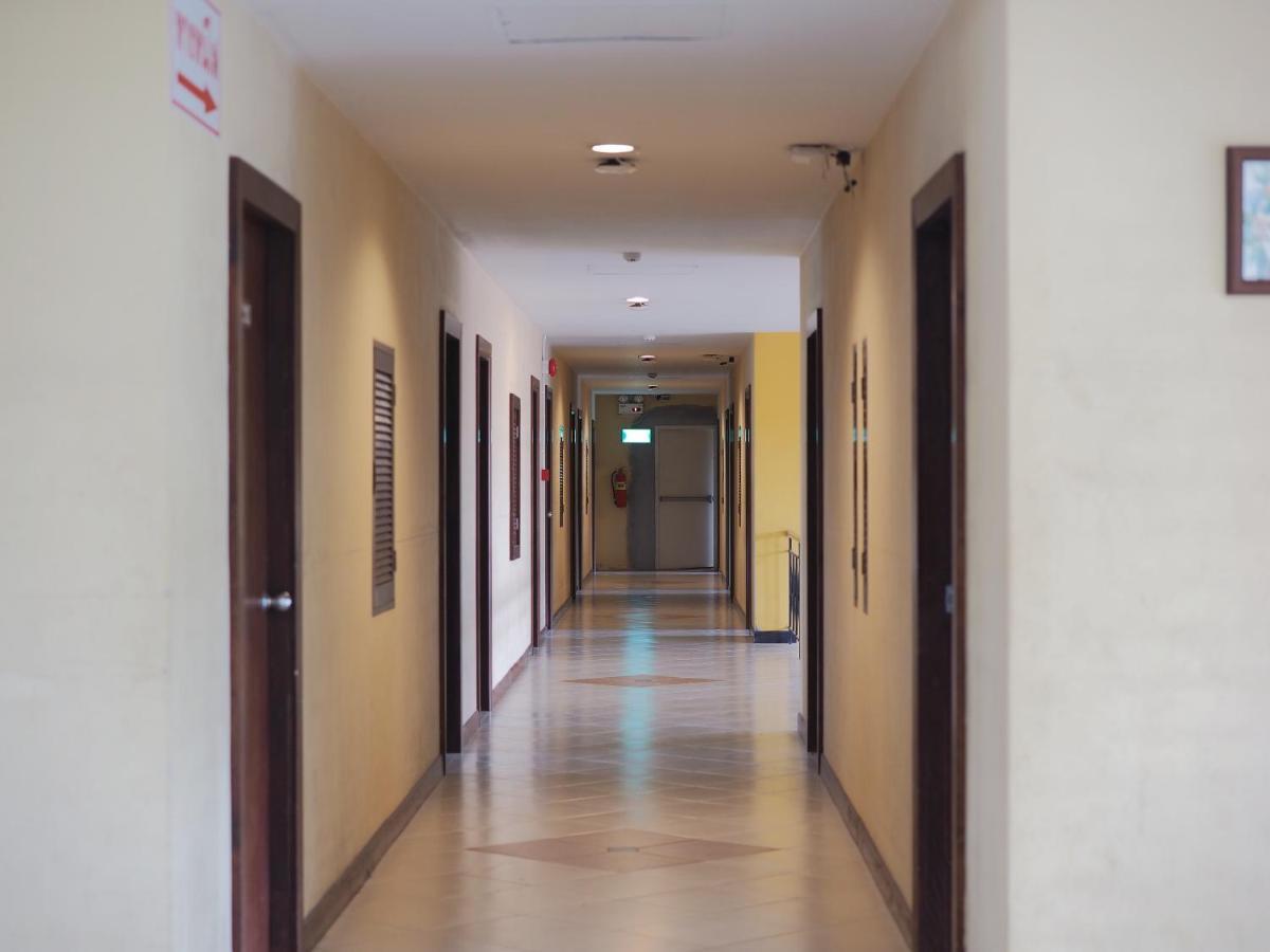 Nipa Garden Hotel Szuratthani Kültér fotó